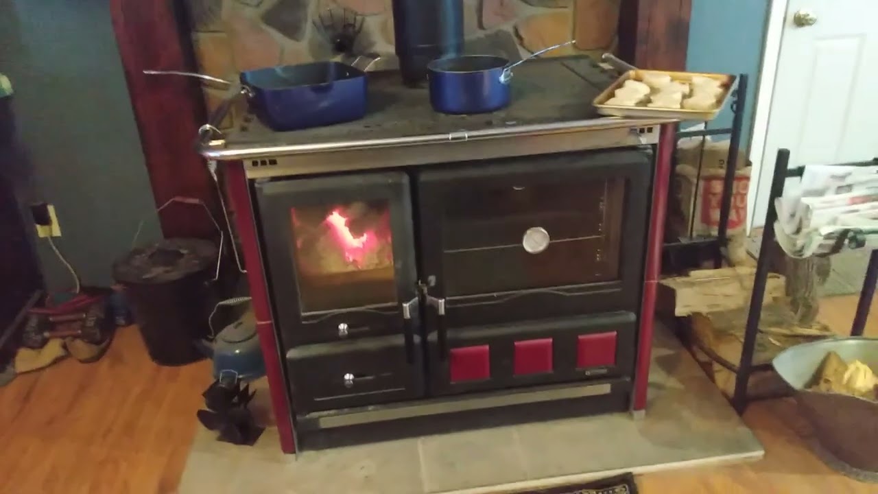 La Nordica Rosa XXL Maiolica Wook Cook Stove in Action in Idaho!