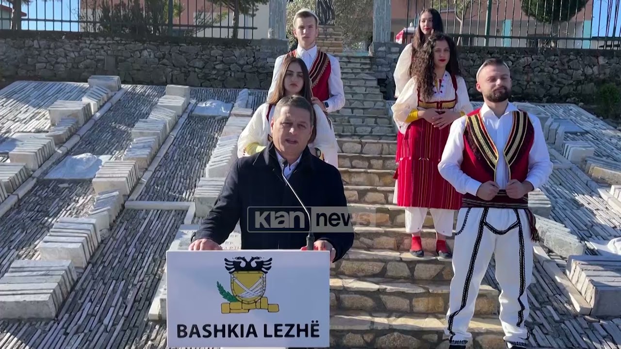 Klan News - Përkujtohen dy klerikët katolikë në Lezhë