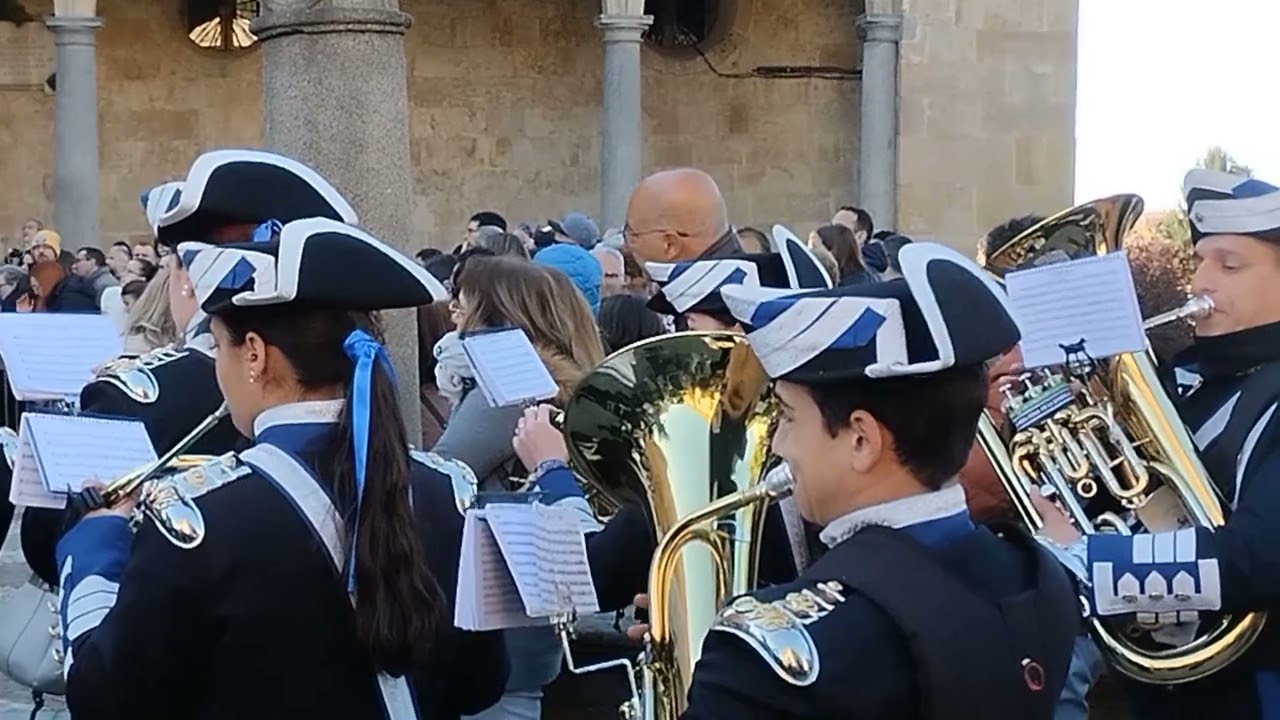 la Piedad de Carmona llegando a los Dominicos