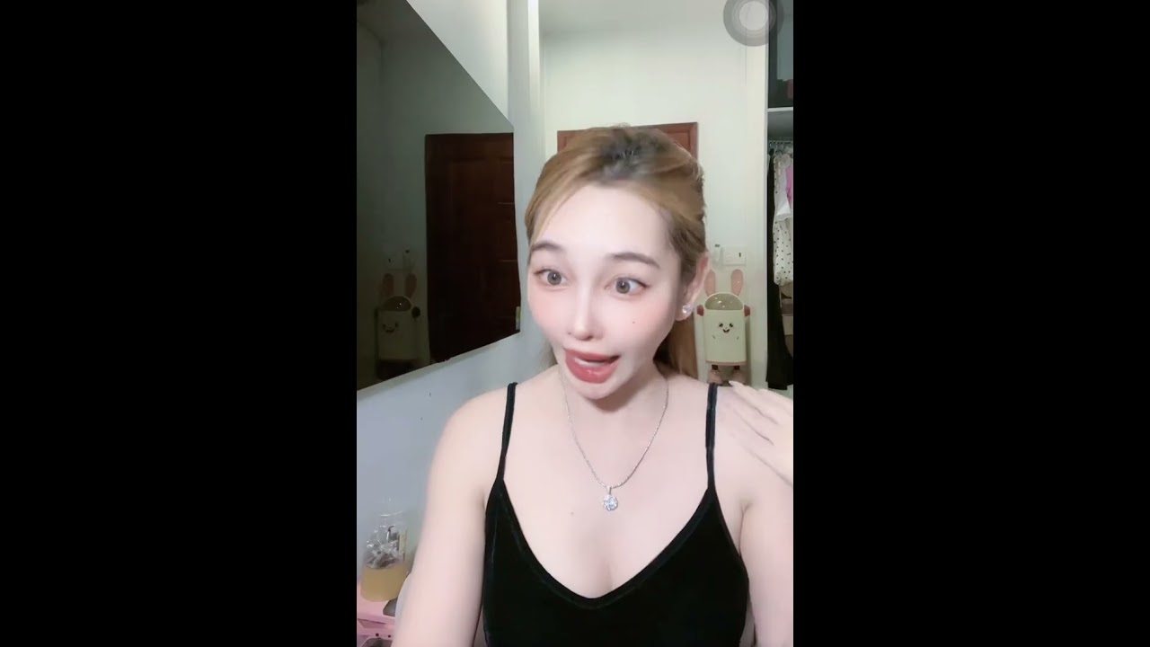 ngày 12 tháng 10, 2025