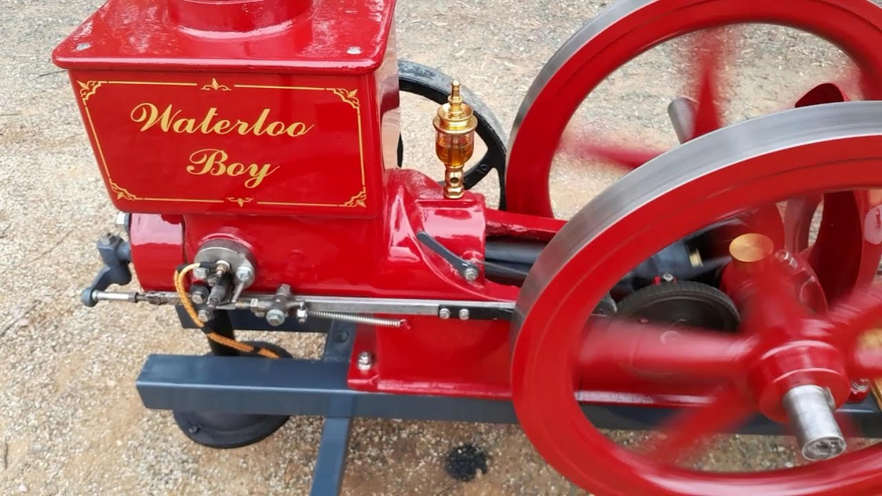 Beautiful old engines running at Echuca steam rally.