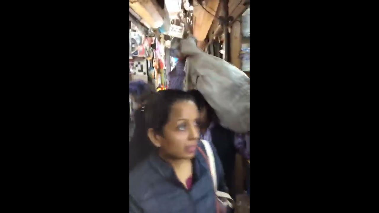 Weaving through the Delhi Markets!