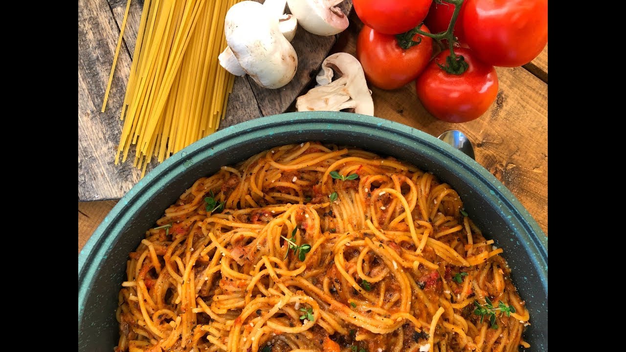 Σπαγγέτι Μπολονέζ Μανιταριών από τον Λάμπρο Βακιάρο!