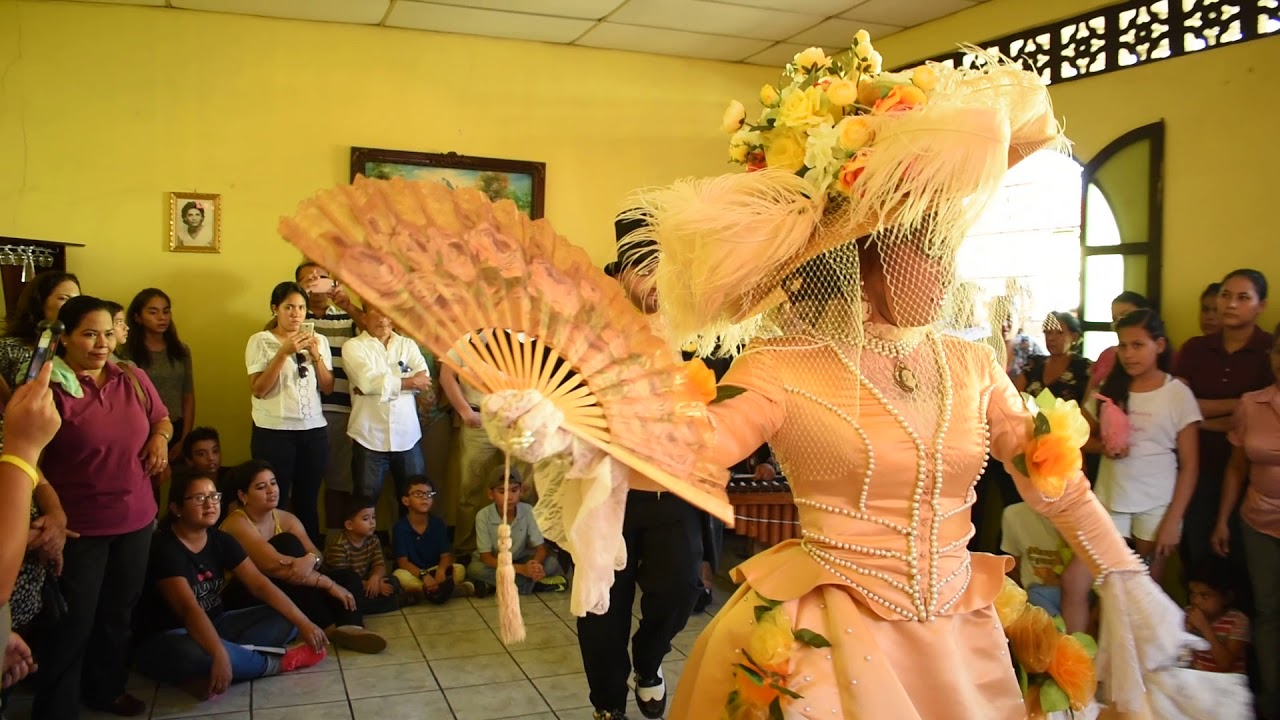 El maduro repicado. Baile de Negras “Reseñas y Costumbres” Recorrido 2017