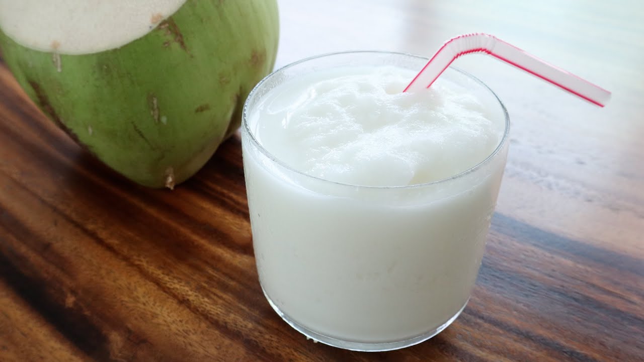 泰国街头网红椰奶冰沙 夏日消暑 Coconut milk smoothie