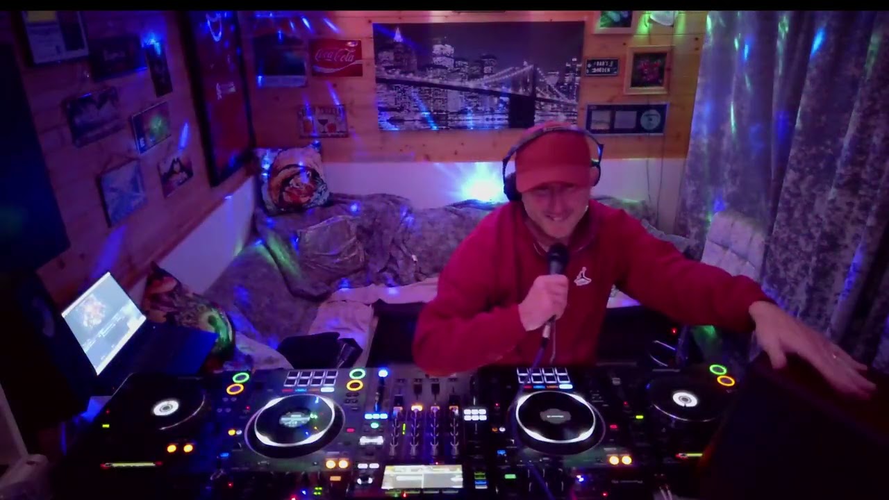 DJ Small Paul - Live Twitch Stream 25/10/25 ( Bit of DnB )