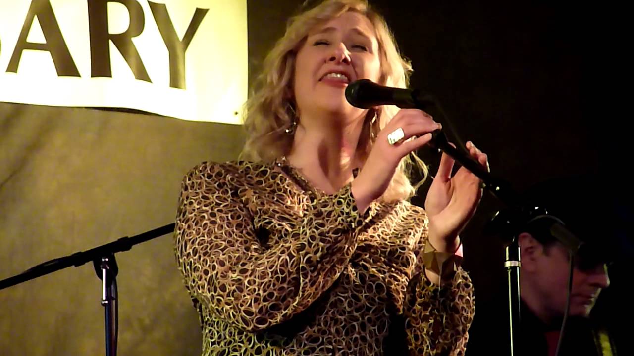 Amy Black "You Better Move On"