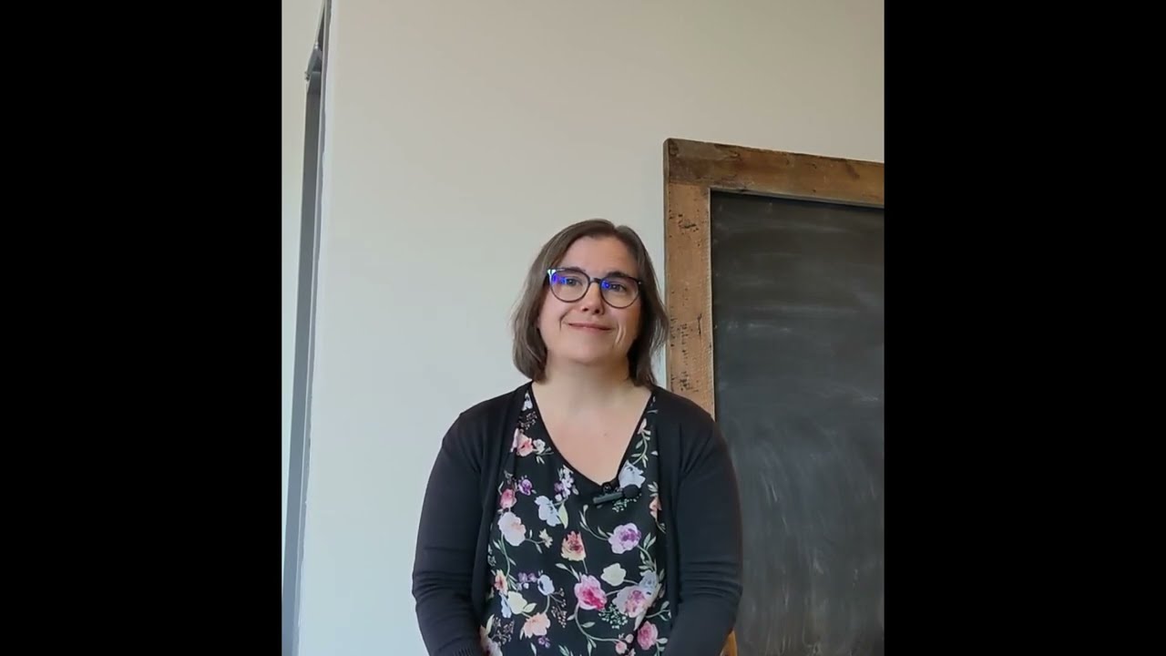 D&eacute;couvrez Lucie Moulet, th&eacute;rapeute en relation d'aide