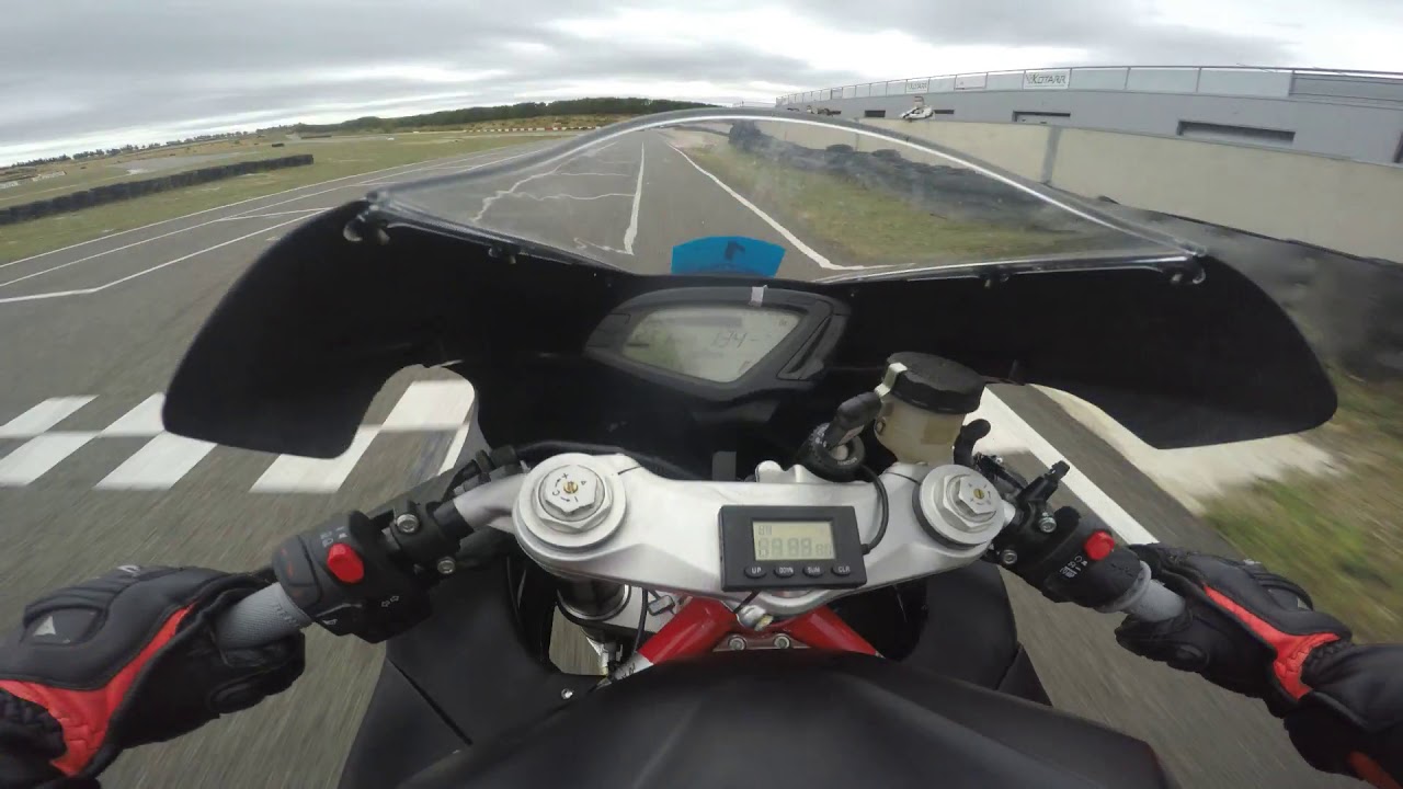 CIRCUITO KOTARR PRIMER DIA CON LA MV AGUSTA F3 675
