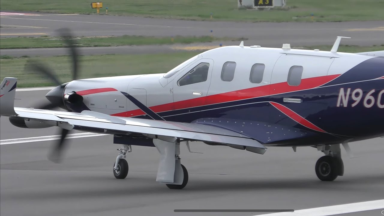 Daher TBM-960 N960SA Take Off - Gloucestershire Airport