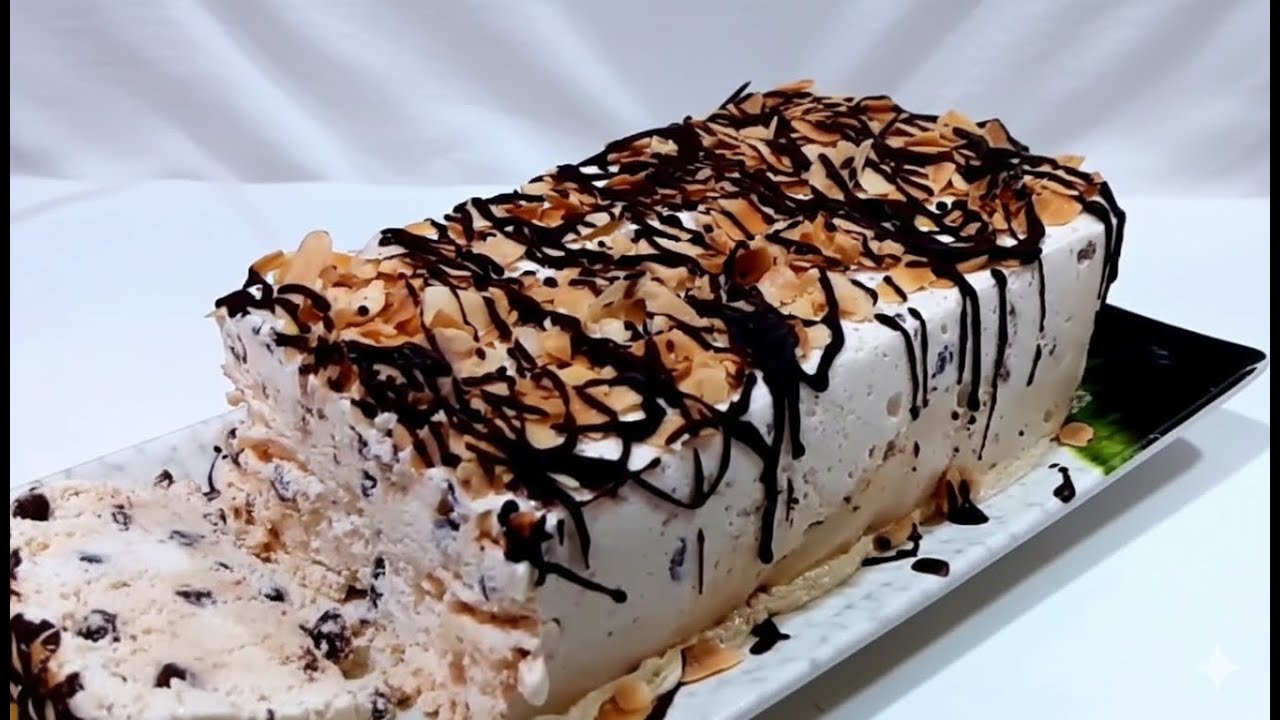 طريقة عمل آيس كريم منزلي بنكهة الكراميل 🍦 تحلية باردة سهلة واقتصادية بدون قوالب