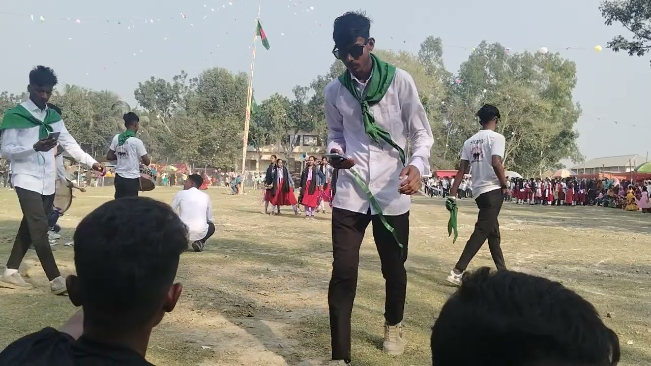 কাটিং গা দ্বিমুখী উচ্চ বিদ্যালয় স্পোর্টস খেলা
