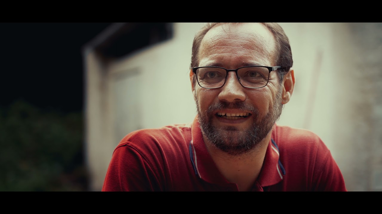 DISTANTI   IL FILM  4K