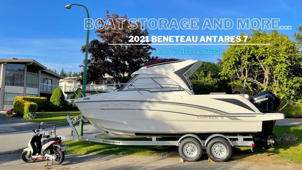 Beneteau Antares 7 storage and more...