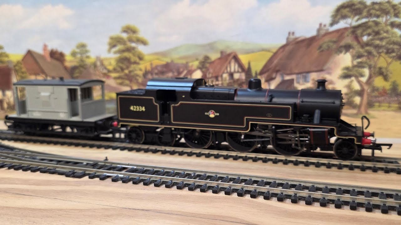 HORNBY EX LMS FOWLER 4P CLASS WITH BRAKE VAN SHORT RUNNING SESSION