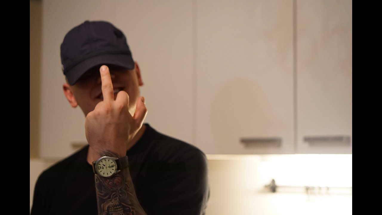 Chipsu feat. ... - CCTV (prod. esenes)