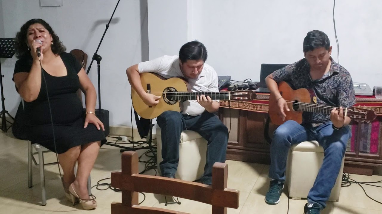 la oscuridad de la noche es negra