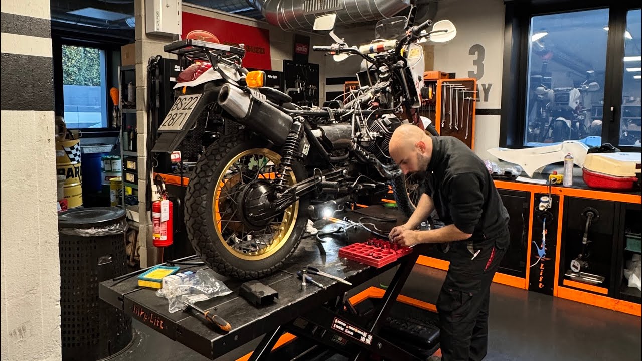 ACCENDIAMO LA GUZZI e facciamo un TAGLIANDO COMPLETO