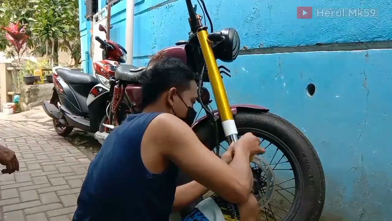 Cara Membuat Buttom Shock Variasi Terbalik Dari Pipa Paralon ( Upside Down )