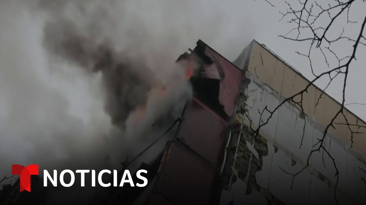 Ataque ruso con drones deja a miles de hogares sin electricidad en Kiev | Noticias Telemundo