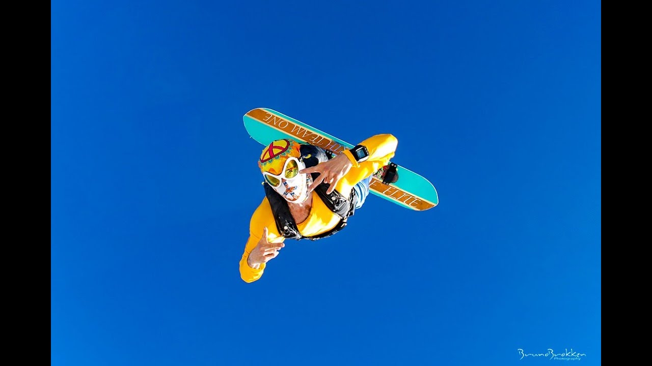 Kēbē Skysurfing Helicopter Guinness World Record, Pyramids of Giza, Egypt 190 Revolutions