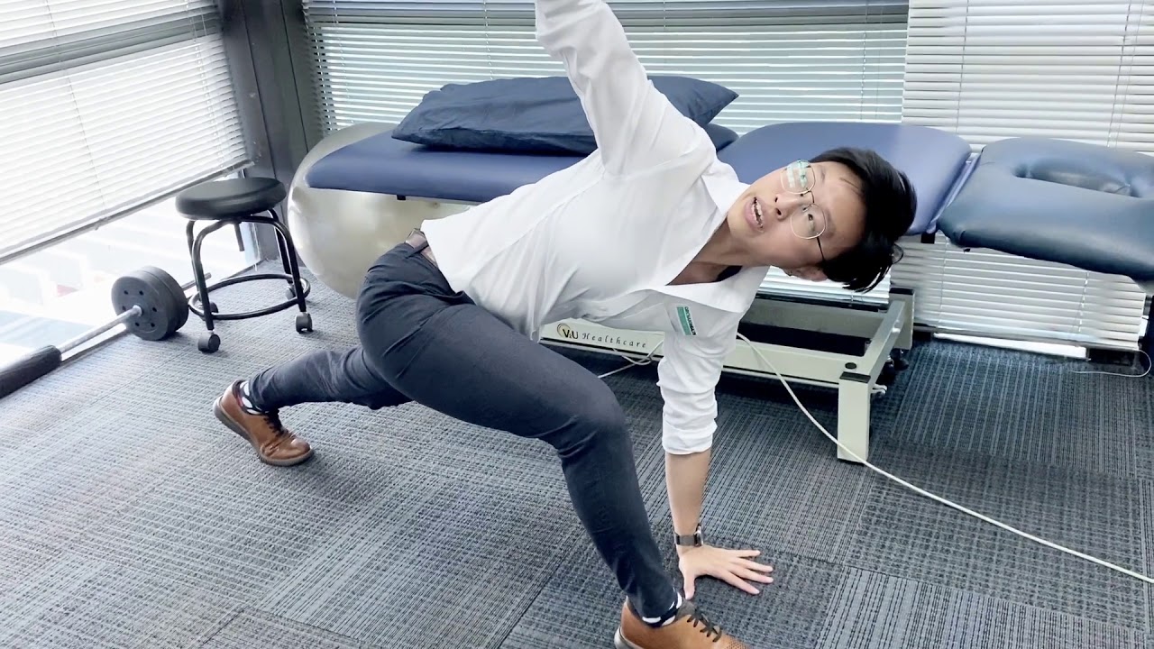 Lunge With Spinal Twist Stretch