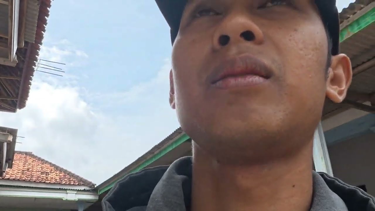 Musim hujan dan angin sangat membuat rapuh kabel FO macam macam gesekan#perbaikan