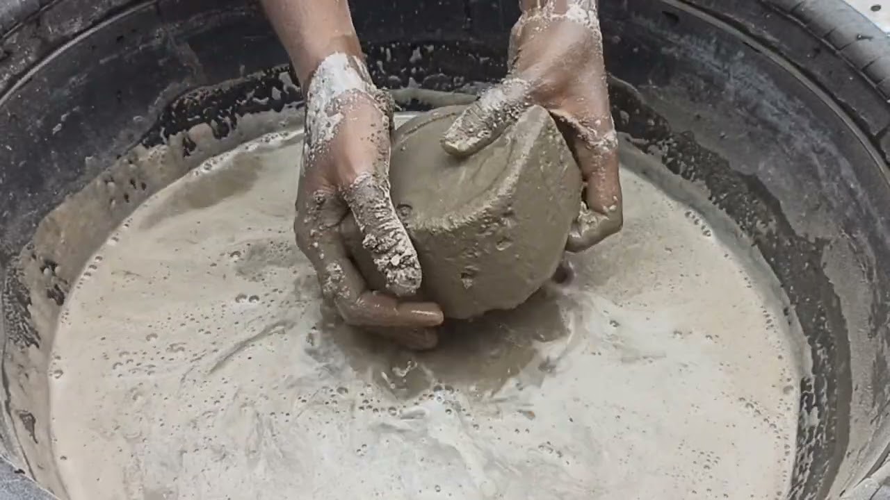 pure dirt crumbling 💧#favorite #texture #love #blessed #happy #bts #asmr #youtubeshorts #shortsl