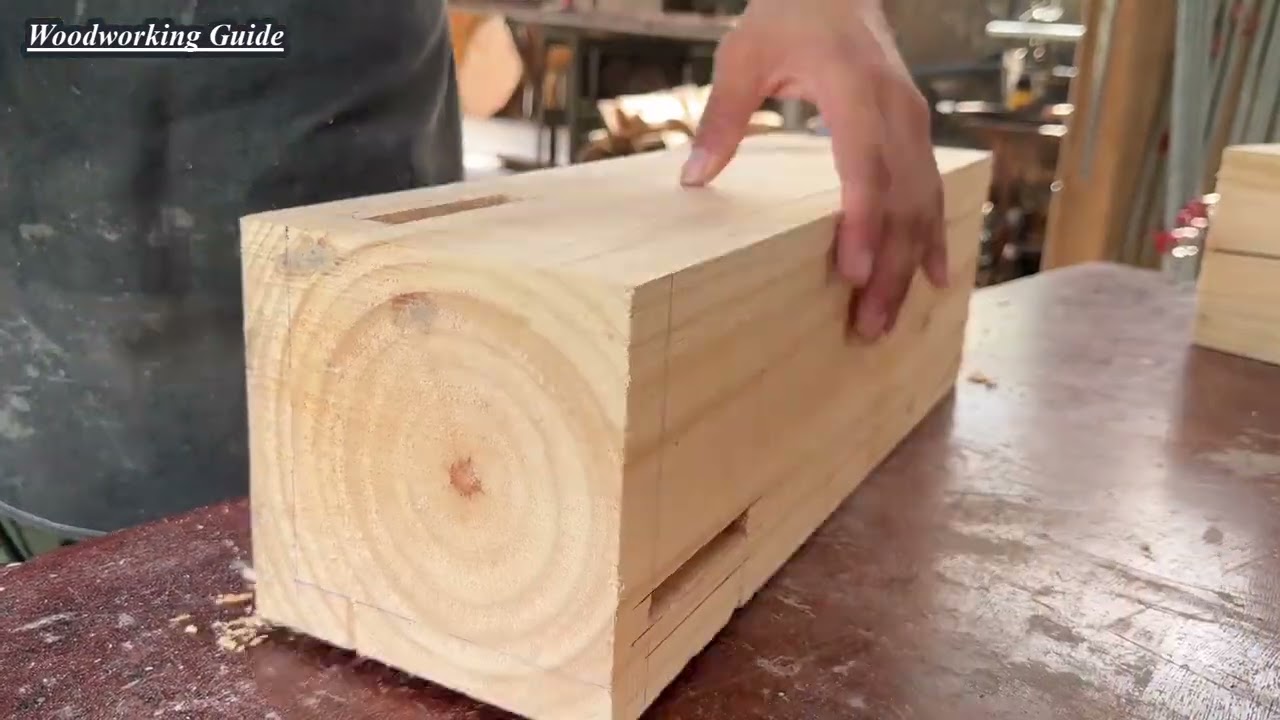 How He Made a Giant, Extremely Valuable Table From Old Pallet Wood