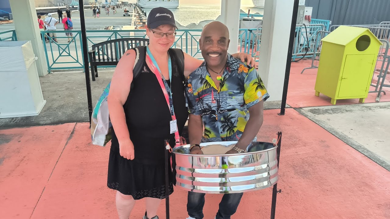 Baden vor St. Maarten, Kochen in Antigua und eine Hypnose Show