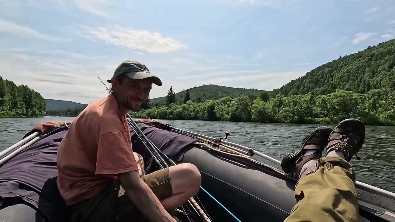 Рыбалка на Мане / Fishing on the Mana River 🐟🐠🐡🚣🏕️😎🚣🏻‍♀️🐟🐡🐠