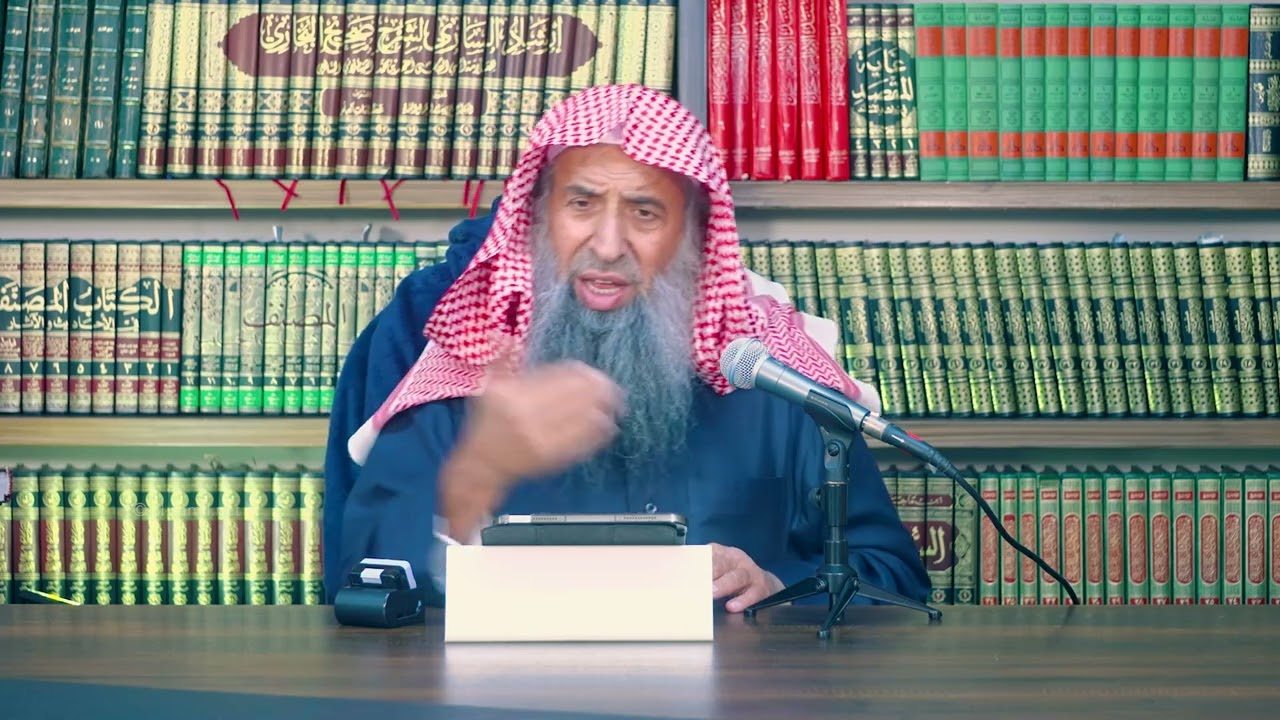 ما حكم من صلى الفرض مرتين بسبب التردد في نية الصلاة الأولى؟