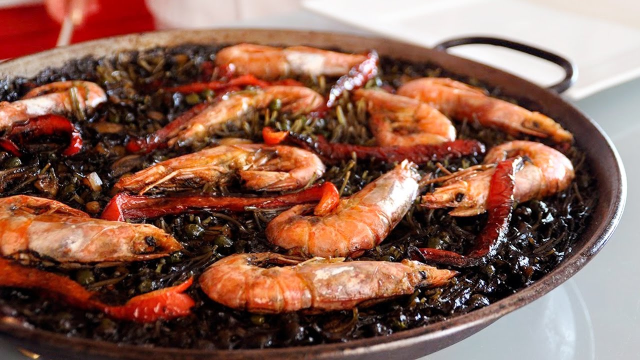 Fideuá Negra | Recetas Mallorquinas