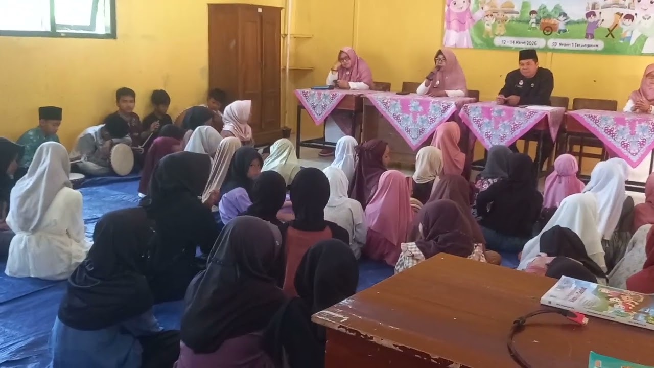 Sambutan dari ibu ARNI HANURA {KEPALA SEKOLAH} SDN 1 Tanjunganom - Kaliwiro. 13-03-2026