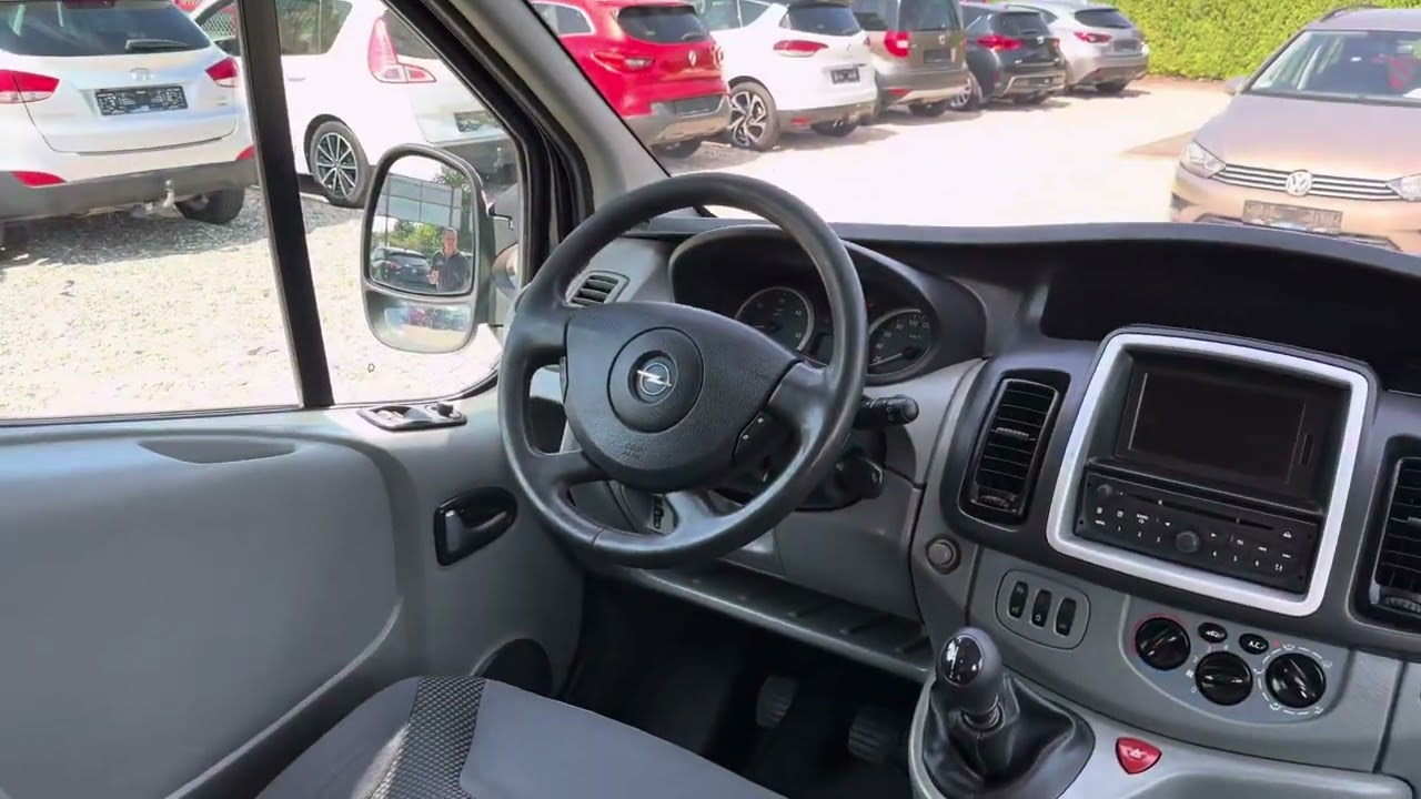 Opel Vivaro 8 míst