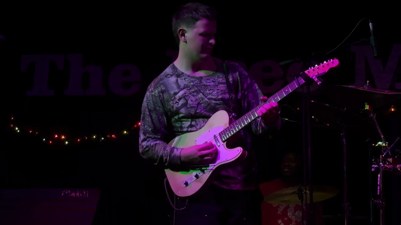 Xavier Lynn Band 