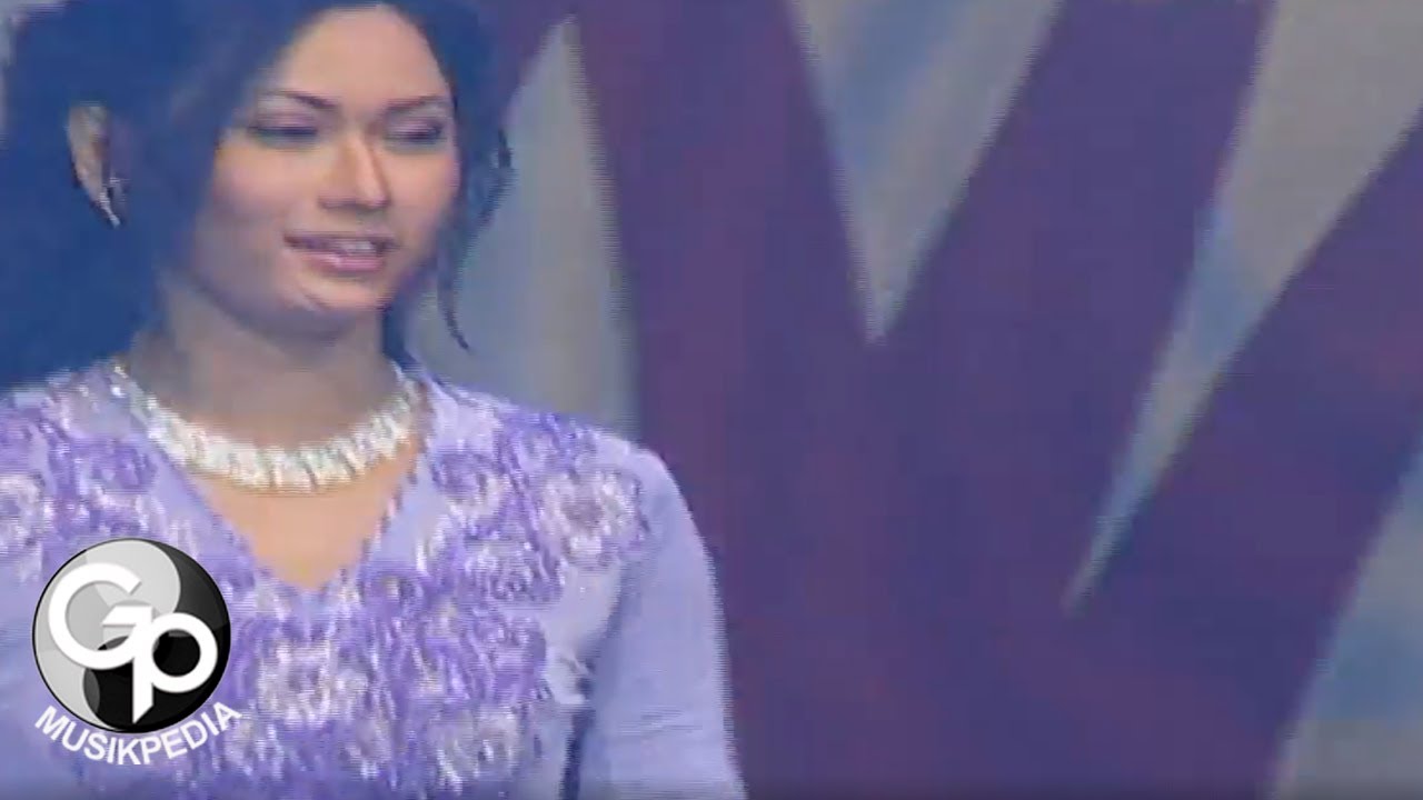 Inul Daratista - Bintang Dangdut (Official Music Video)