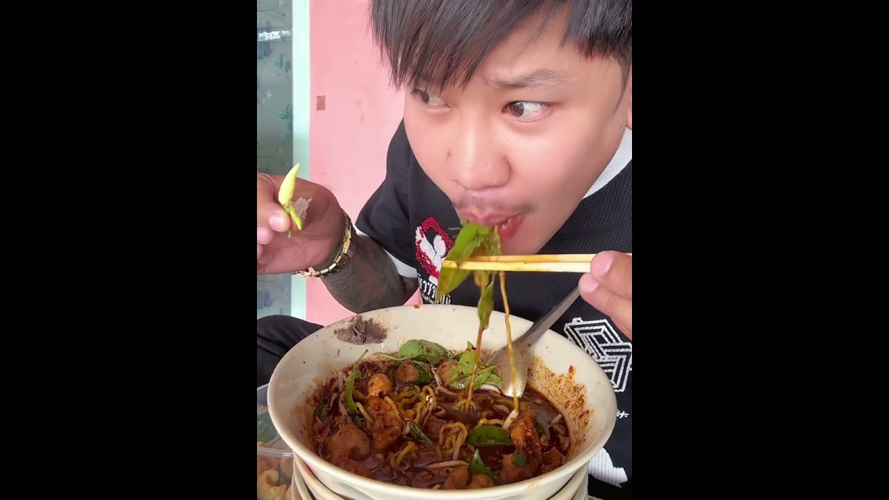 กะปิติดถ้วย พริกสด ก๋วยเตี๋ยวข้นๆ #ปังปอนด์Channel