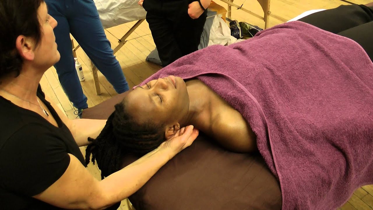 Neck supine massage techniques