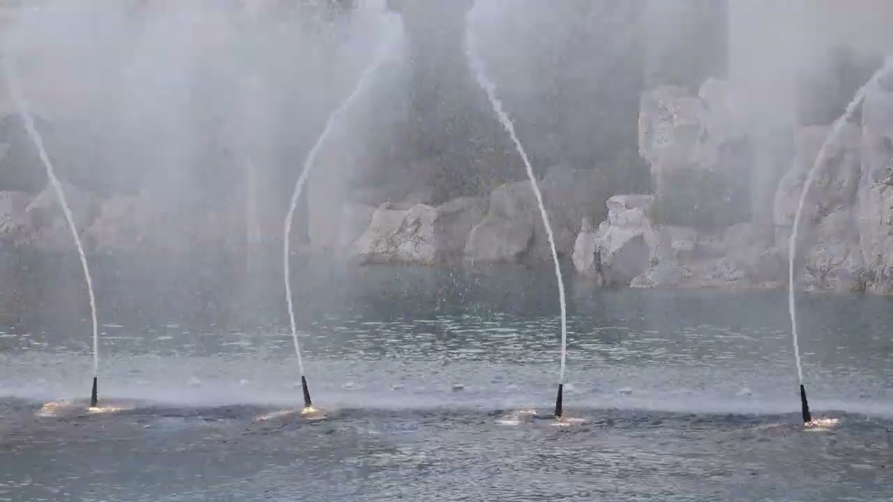 Fountains of Bellagio - Nozzles close-up (Song: In the Mood)