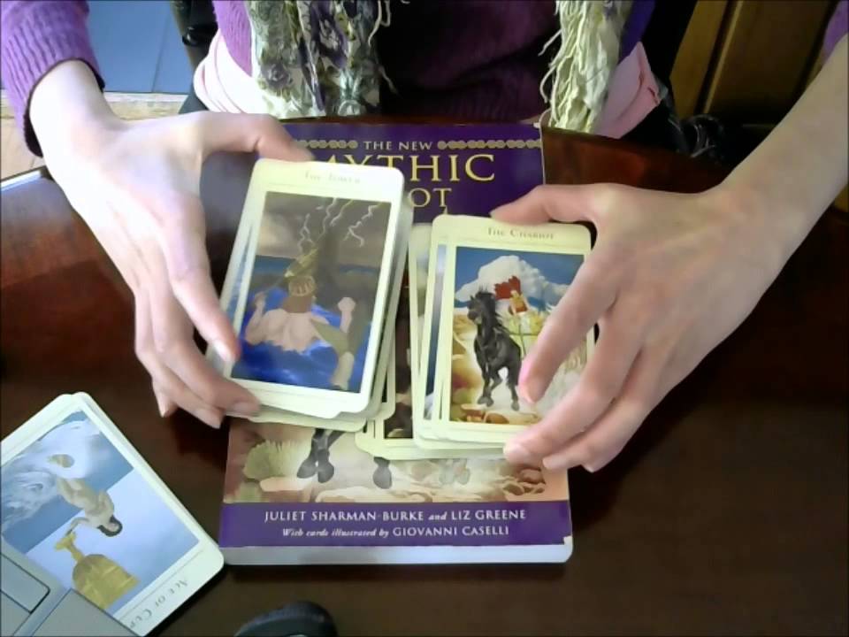 The New Mythic Tarot review - part 1 (Intro)