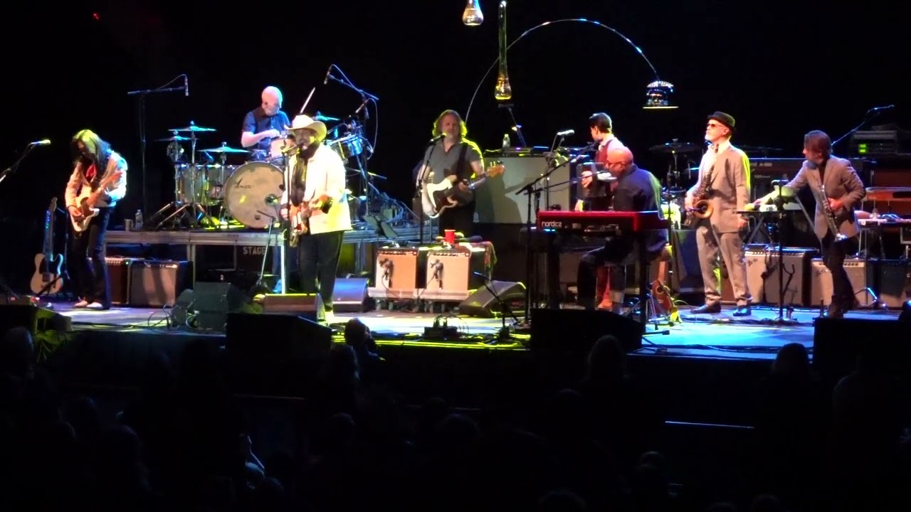 The Mavericks - Damned (If You Do) - Live at Wings Event Center in Kalamazoo, MI on 3-27-25