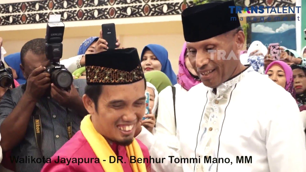 Ustadz Maulana Tausyah di Jayapura