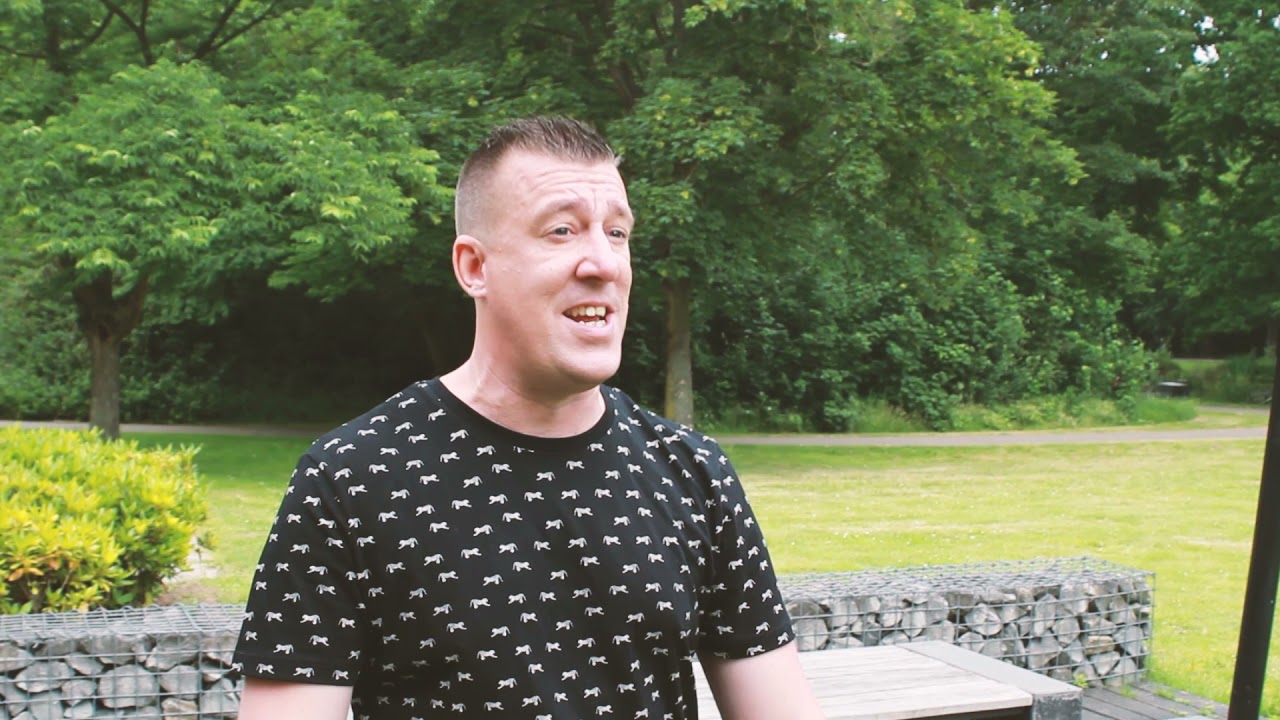 Mike Noye - Ga Met Me Mee (En Vlieg De Wereld Rond) (officiele videoclip)