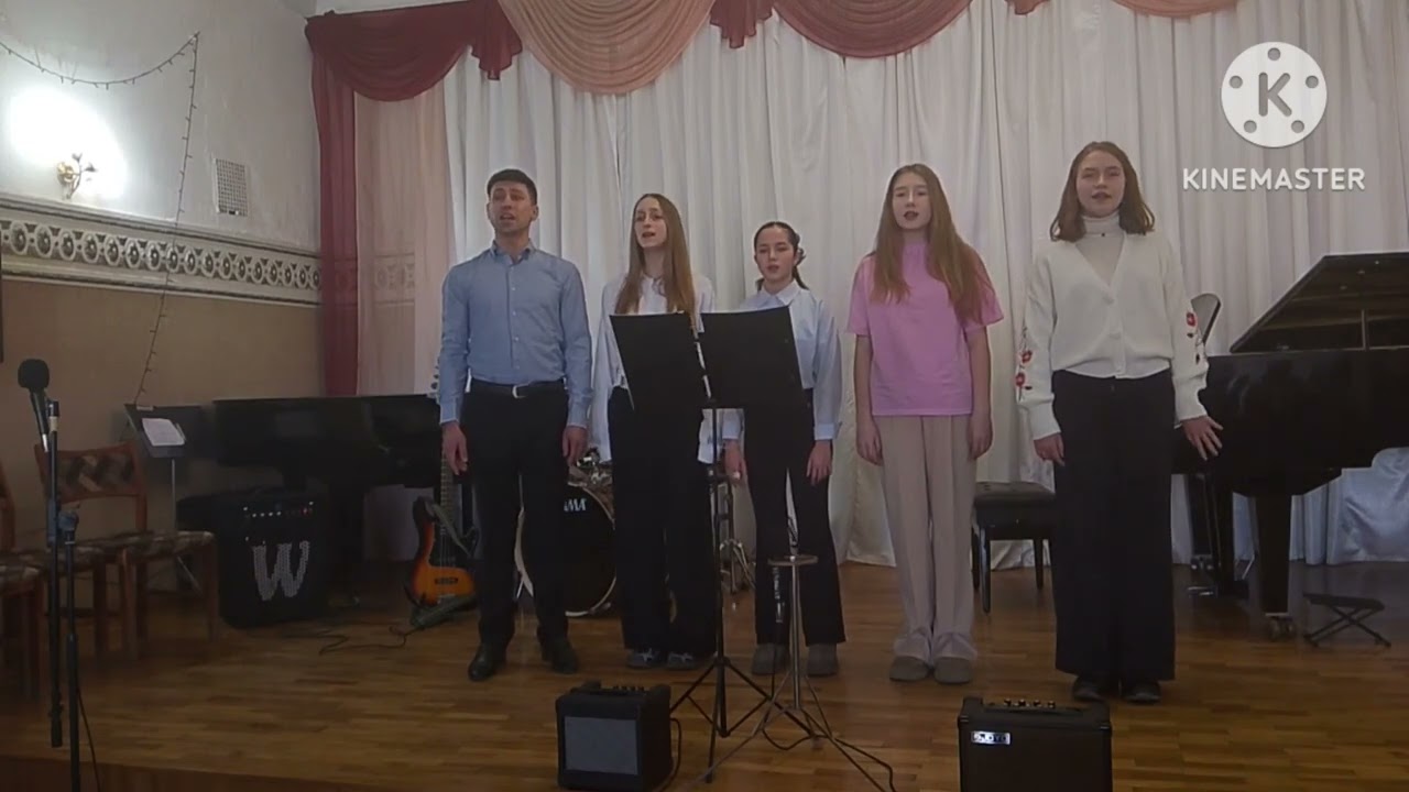 Святковий концерт на честь жінок