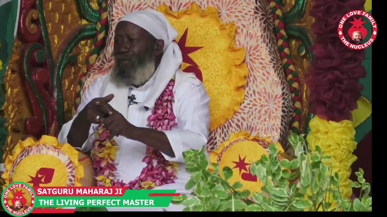 SATGURU MAHARAJ JI THE WORLD TEACHER BLESSING THE ENTIRE WORLD