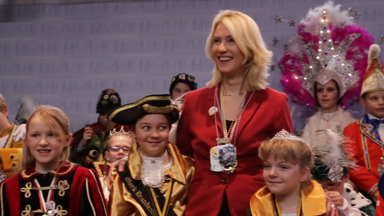 Manuela Schwesig empf&auml;ngt Deutsche Karnevalsjugend
