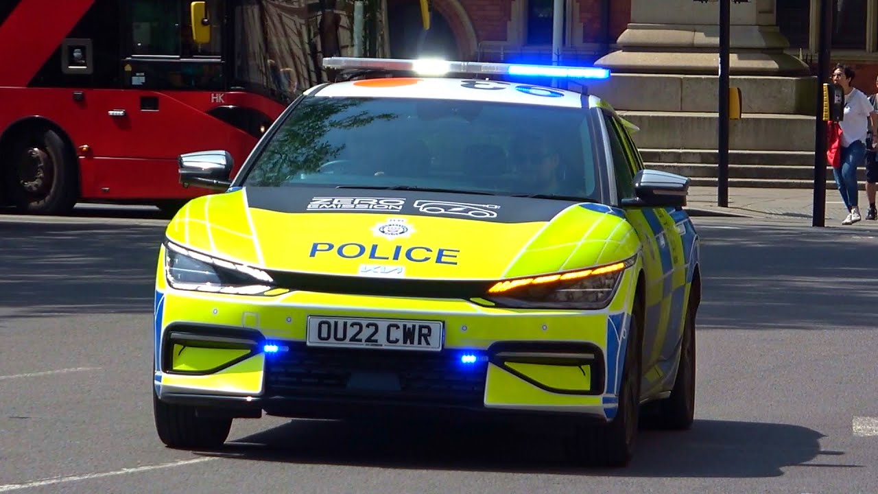 British Transport Police vehicles emergency lights + sirens [collection]