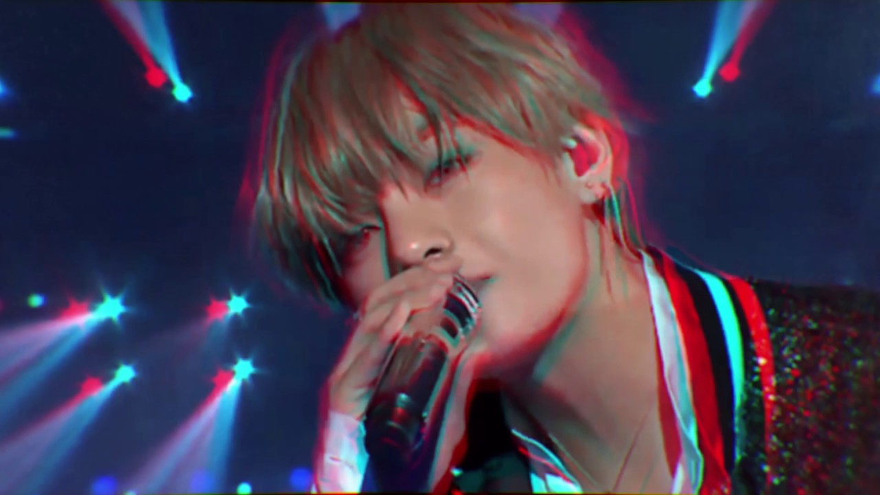BTS V Sexy Moments - Kim Taehyung