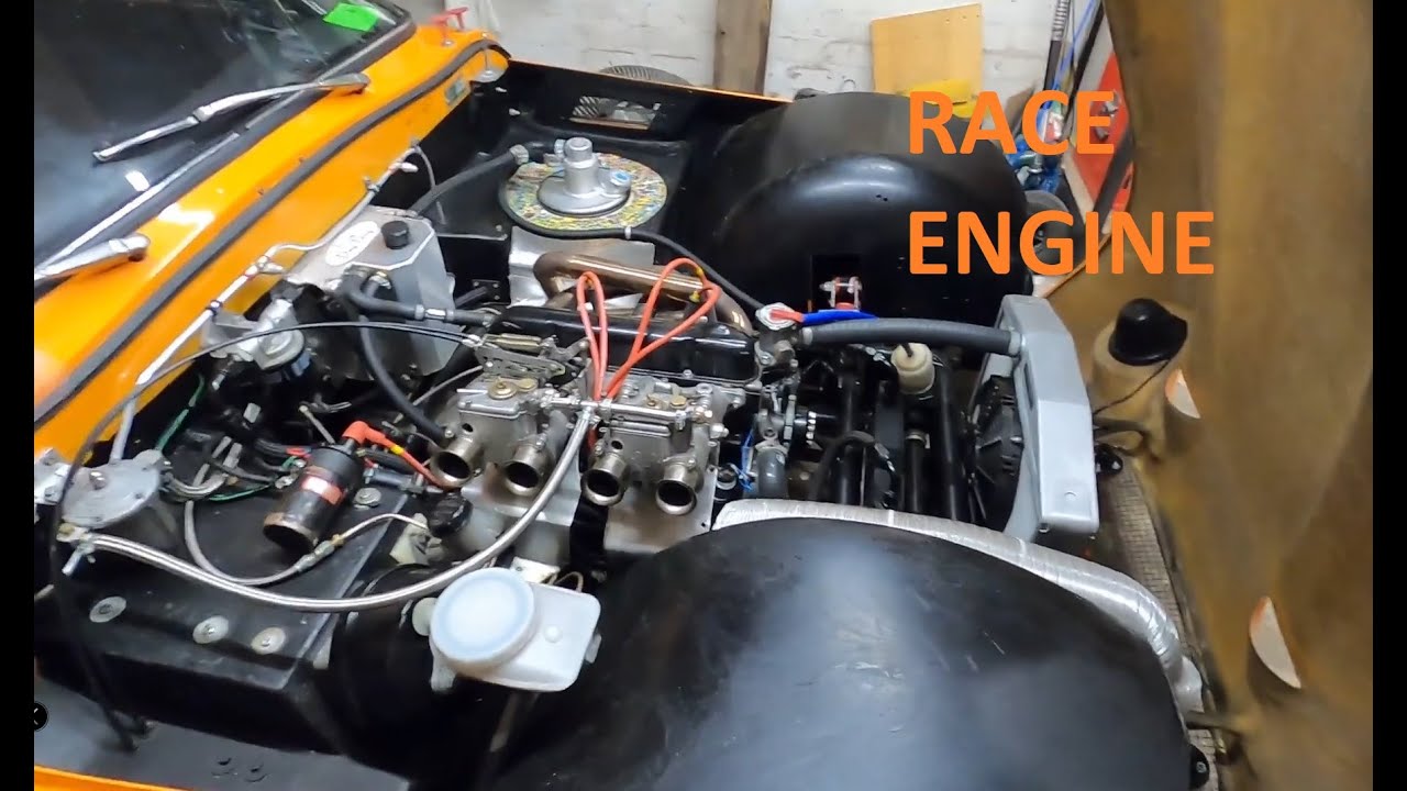 Check out the engine! Race engine in my TVR Vixen racecar plus motorsport update of the season